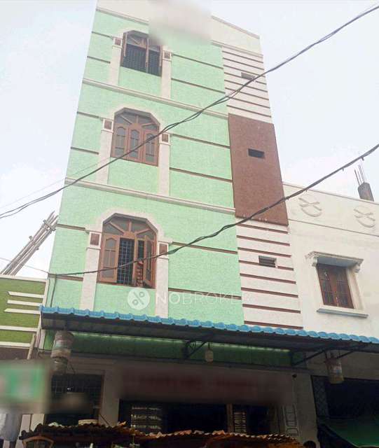 4+ BHK Flat For Sale  In L B Nagar 
