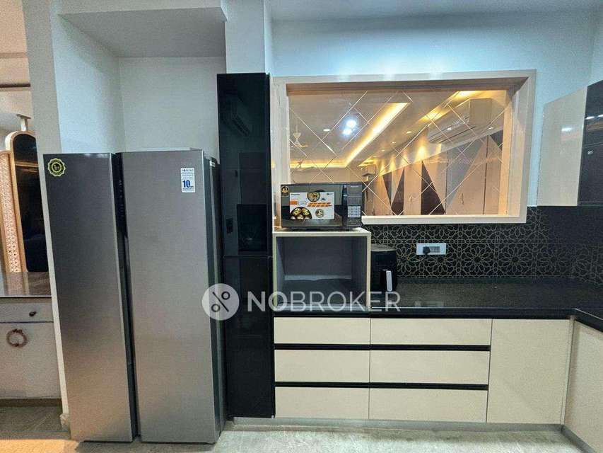 2 BHK Flat In Standalone Building  For Sale  In Sector 24