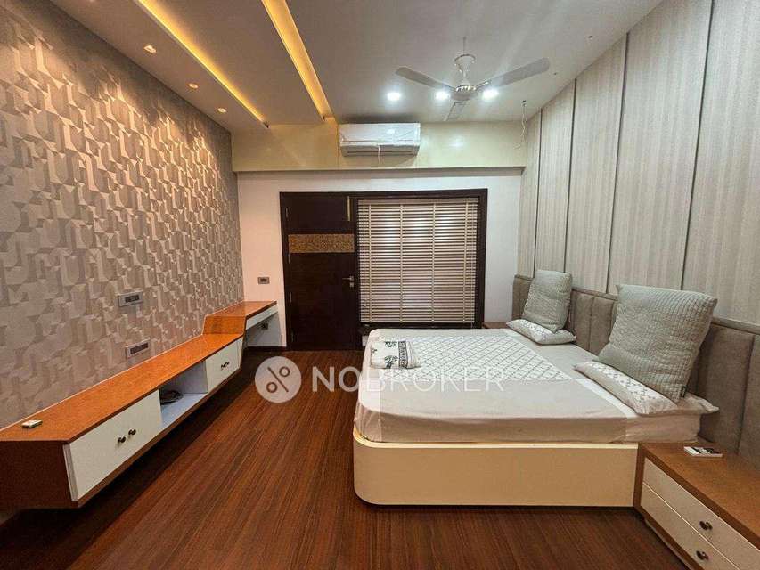 2 BHK Flat In Standalone Building  For Sale  In Sector 24