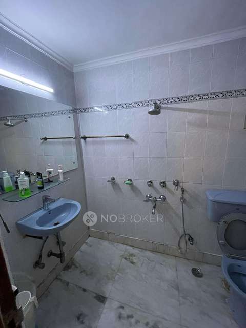 2 BHK Flat In Sadbhavana Apartments For Sale  In Safdarjung Enclave