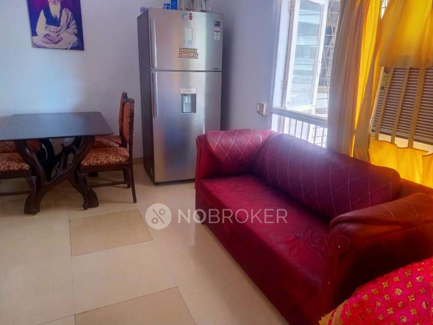 2 BHK Flat In Venus Apartments - Worli  For Sale  In Worli