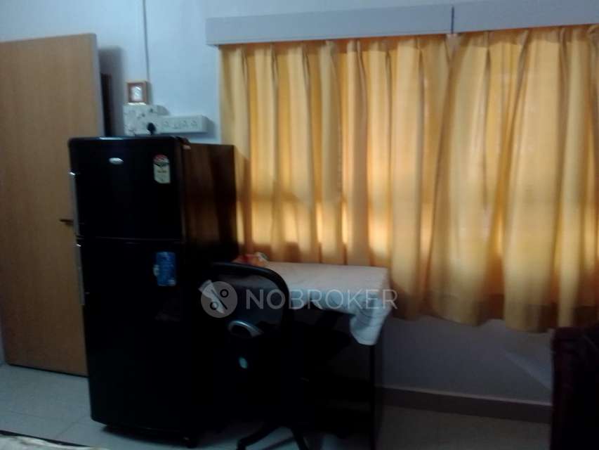 2 BHK Flat In Venus Apartments - Worli  For Sale  In Worli