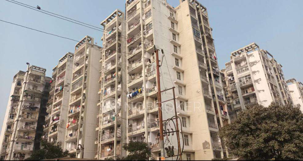 Shop in Shalimar Garden, Ghaziabad for Rent 