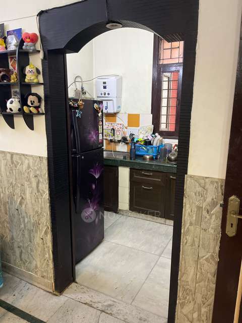 2 BHK Flat In Alaknanda Apartment Rampuri For Sale  In Surya Nagar