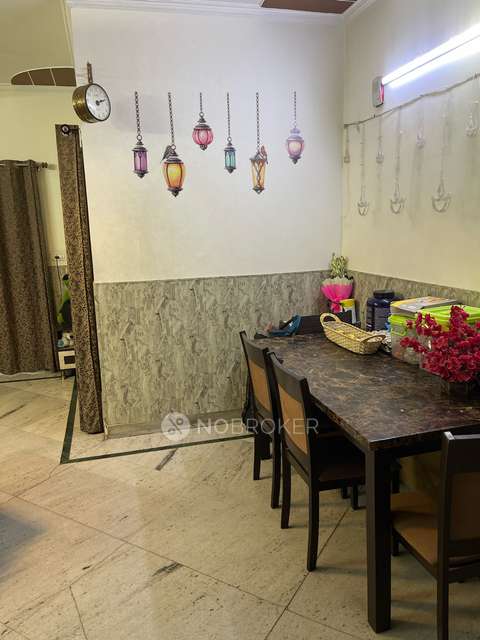 2 BHK Flat In Alaknanda Apartment Rampuri For Sale  In Surya Nagar