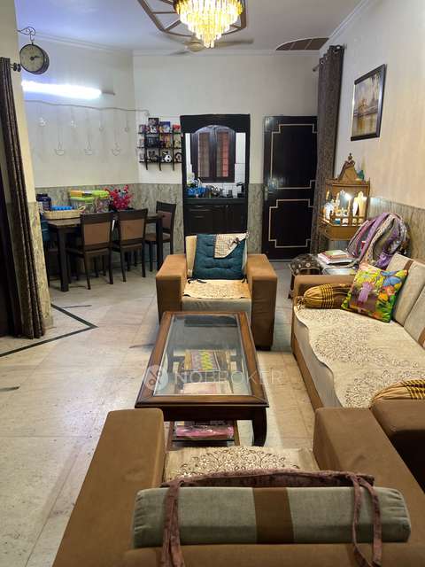 2 BHK Flat In Alaknanda Apartment Rampuri For Sale  In Surya Nagar