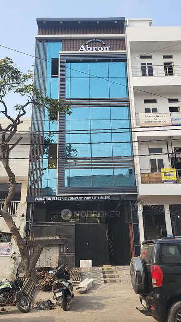 Industrial Building in Sector 10, Noida for Rent 