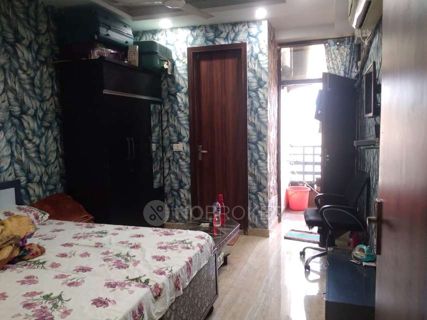 2 BHK Flat In Hargobind Enclave Chattarpur, Delhi For Sale  In Hargobind Enclave Chattarpur