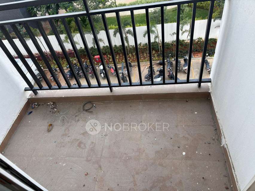 2 BHK Flat In Sm Art Apartments For Sale  In Balagere