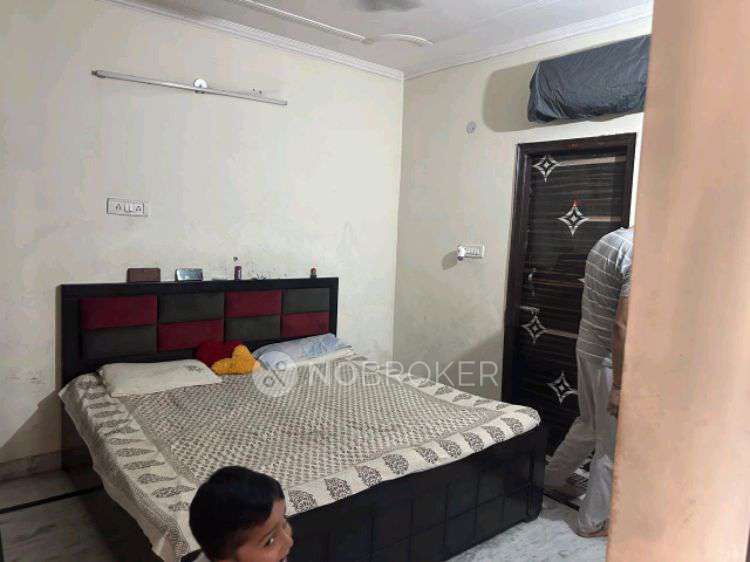 3 BHK Flat For Sale  In Govindpuri