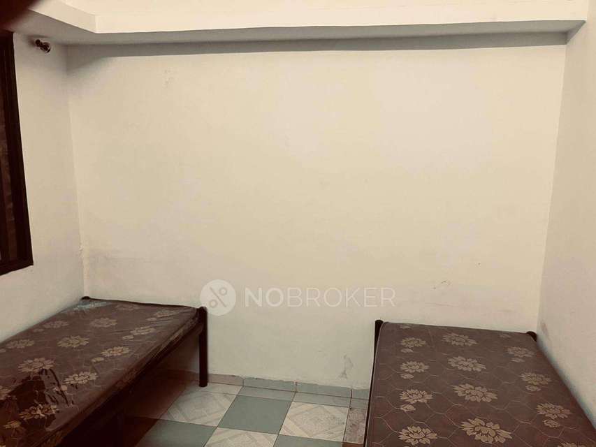 PG for Boys in Ghorpadi