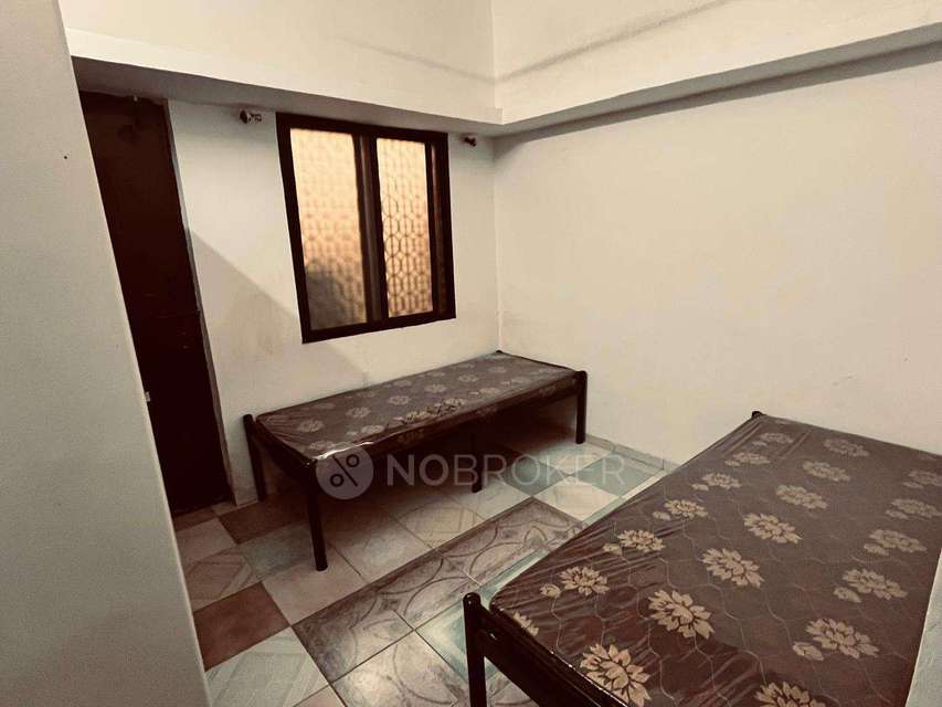 PG for Boys in Ghorpadi