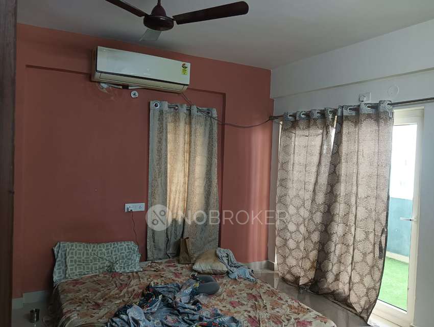 3 BHK Flat In Himasai Lake View Tower For Sale  In Nallagandla
