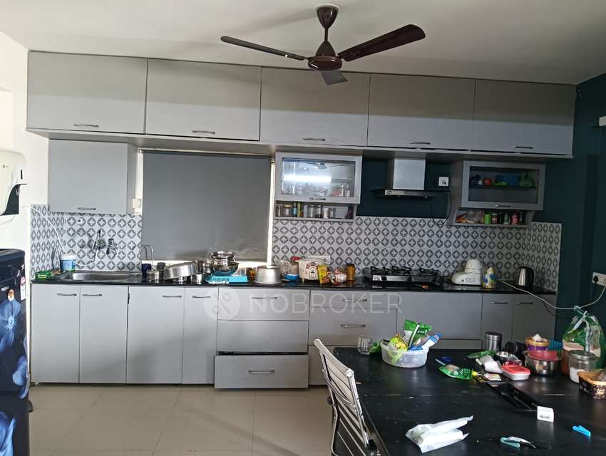 3 BHK Flat In Himasai Lake View Tower For Sale  In Nallagandla