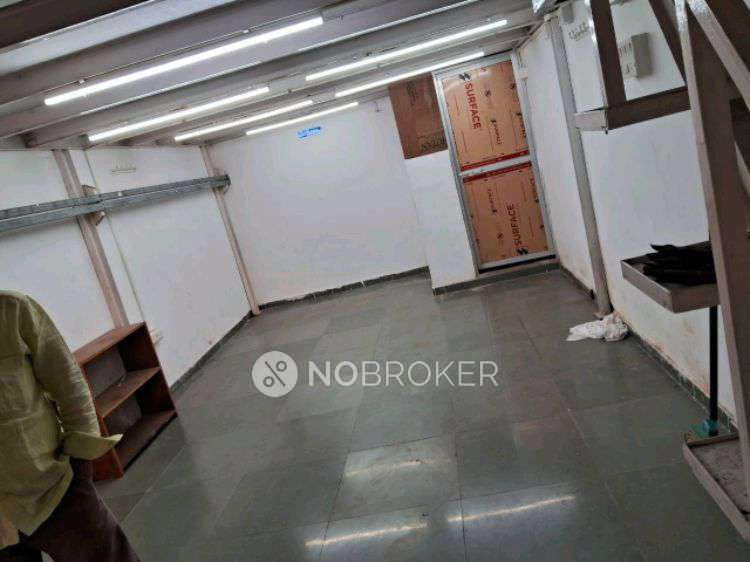 Shop in Nagpada, Mumbai for sale 