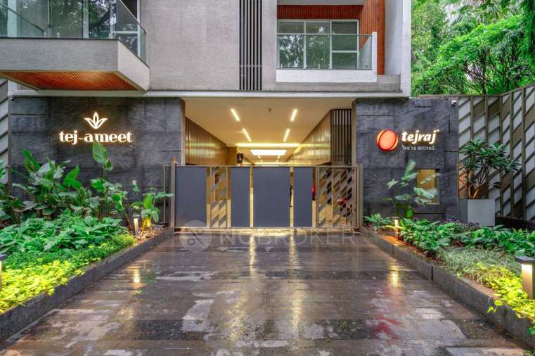 4+ BHK Flat In Tej Ameet For Sale  In Model Colony