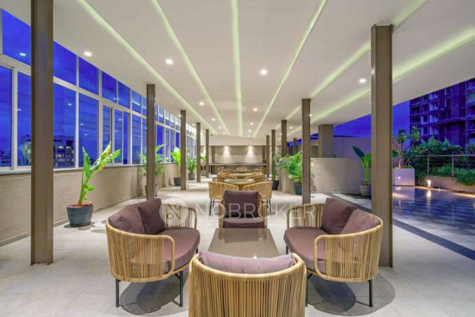 4+ BHK Flat In Tej Ameet For Sale  In Model Colony