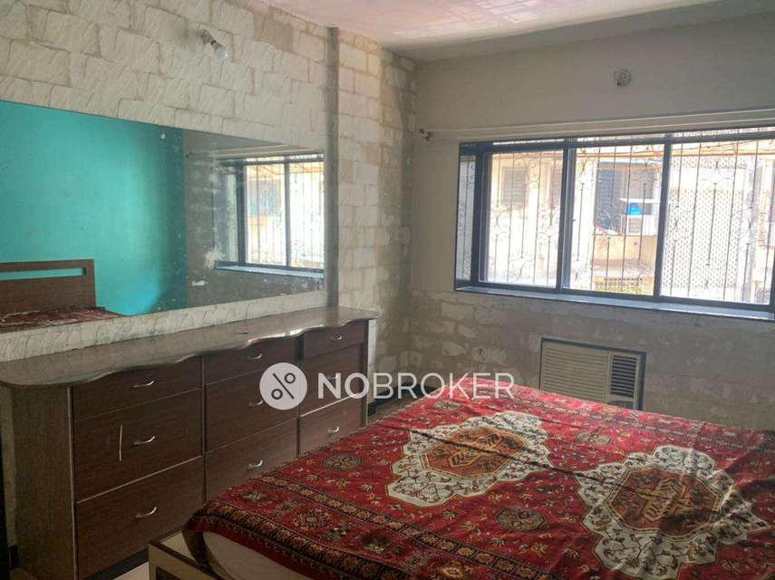 2 BHK Flat In Savitridham Chs For Sale  In Dahisar East