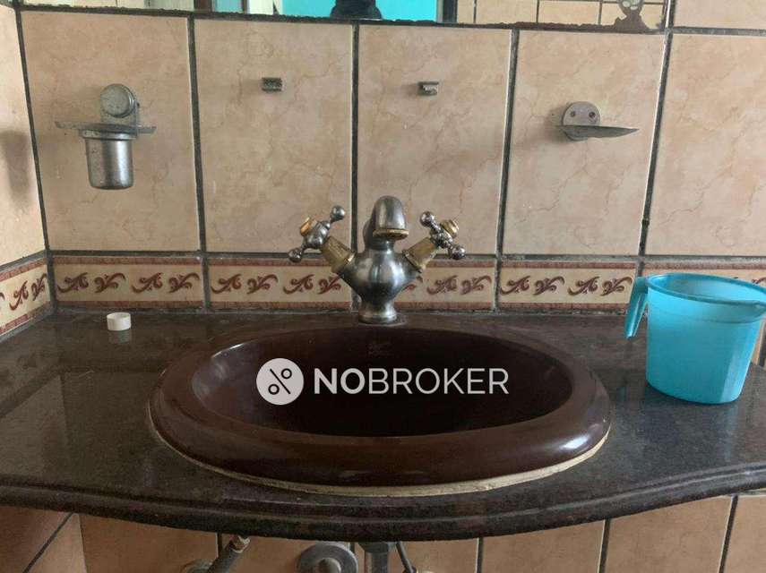 2 BHK Flat In Savitridham Chs For Sale  In Dahisar East