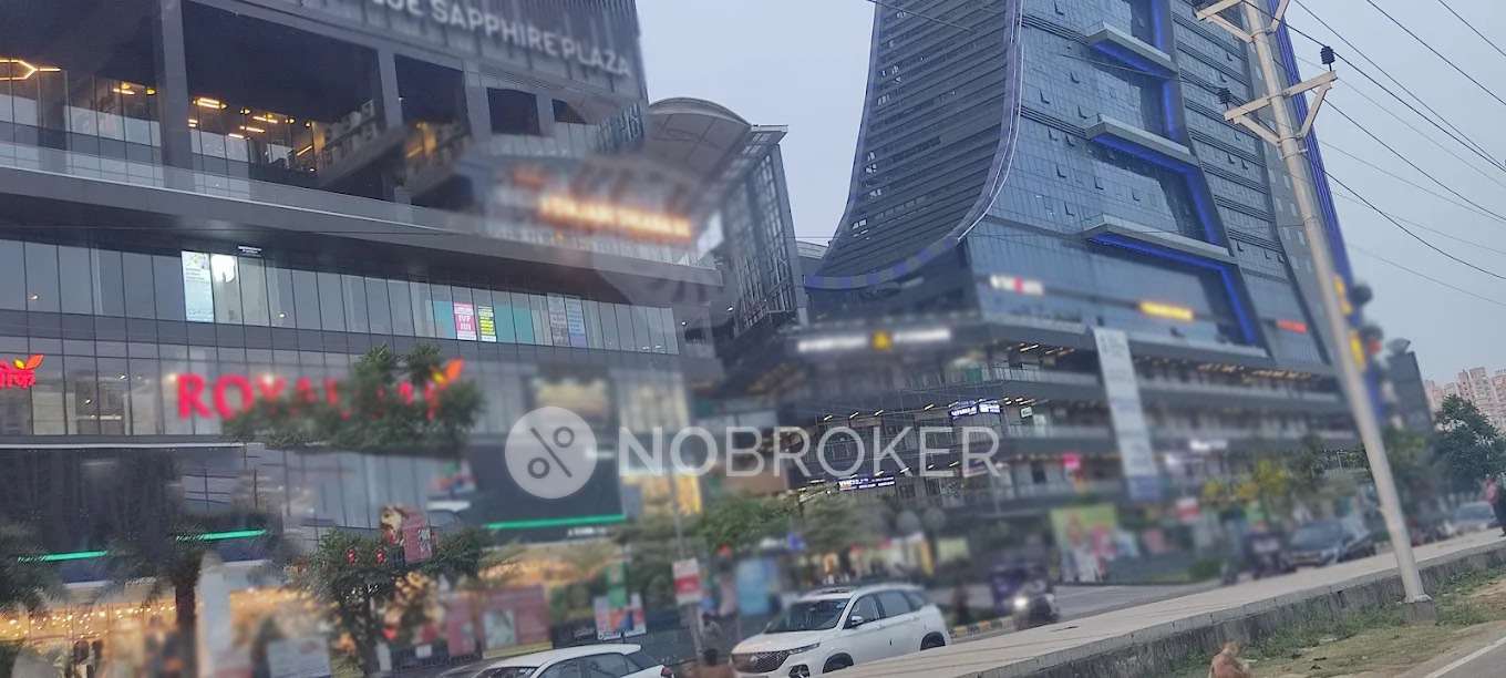 Shop in Sector 4, Greater Noida for Rent