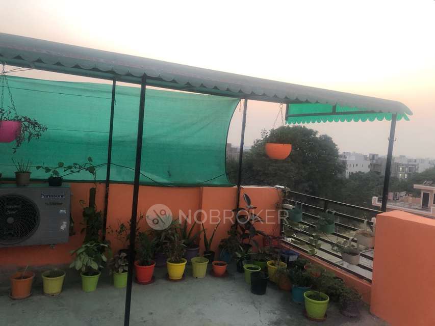 2 BHK for Rent  In Dwarka