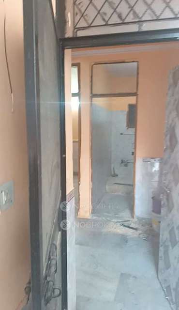 2 BHK Flat In Standalone Builing For Sale  In Pandav Nagar