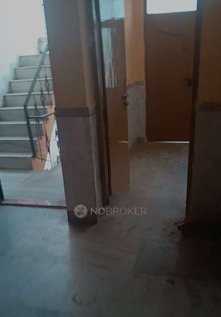2 BHK Flat In Standalone Builing For Sale  In Pandav Nagar