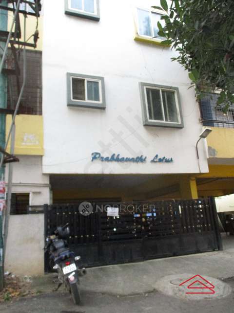 Single Room for Male In 2 BHK  In Lotus Apartment In Bommanahalli