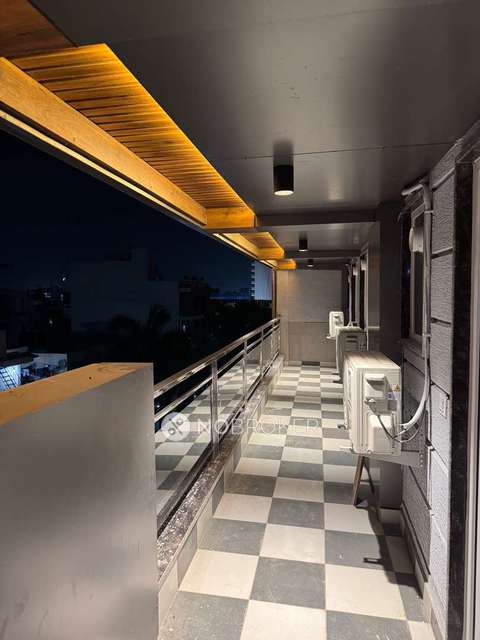 PG for Anyone in Sector -22