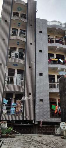 1 RK Flat for Rent  In Sector 37,