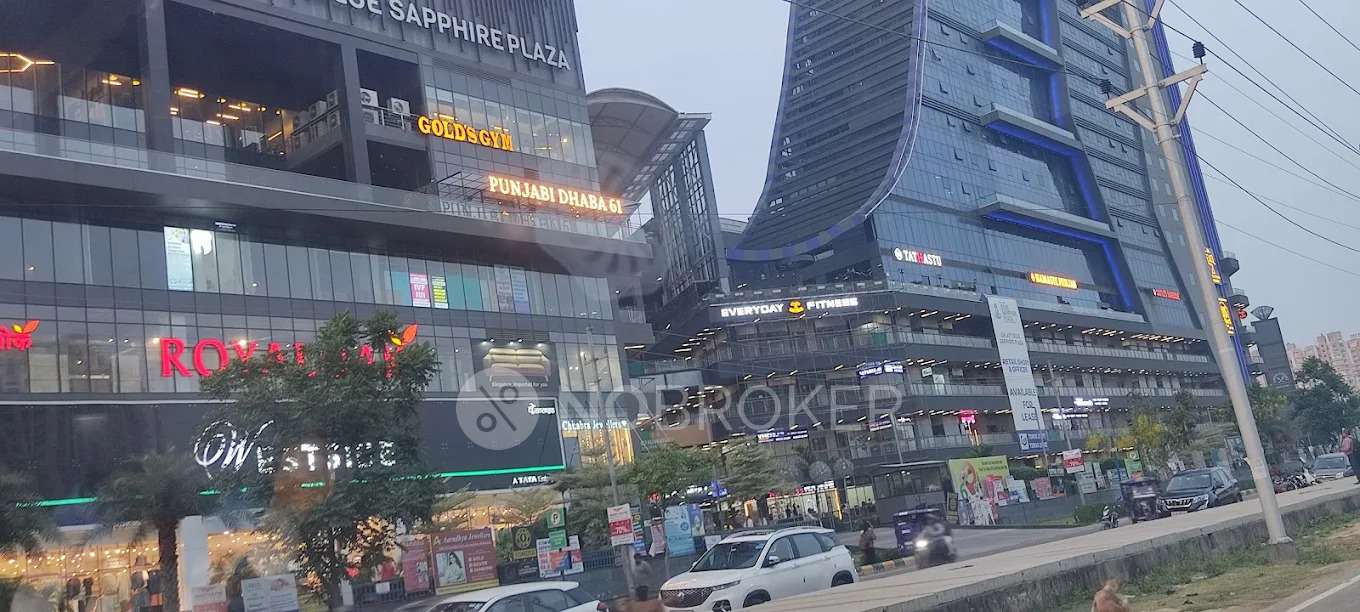 Shop in Sector 4, Greater_noida for sale 