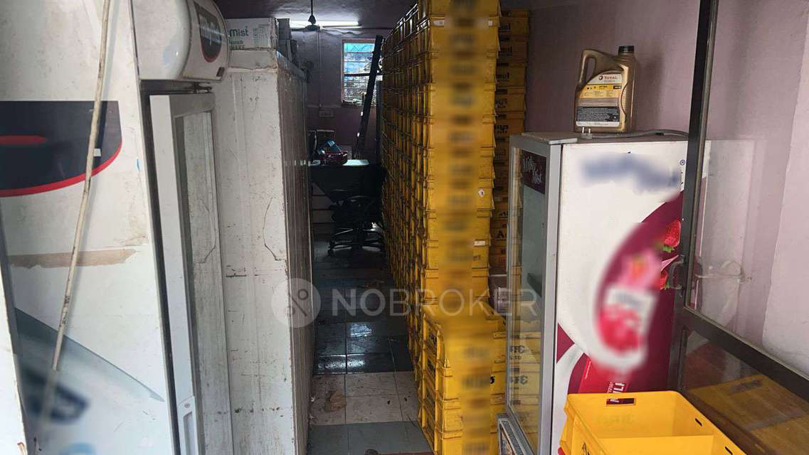 Godown/Warehouse in Kandivali Village, Mumbai for Rent 