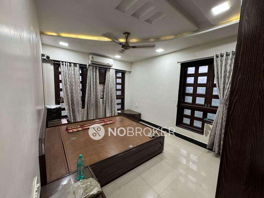 4+ BHK Flat In Gaurav Appartment for Rent  In Mulund West