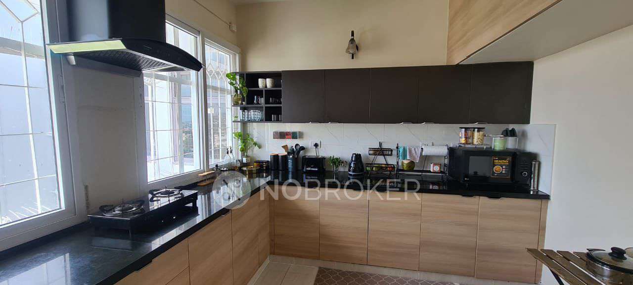 3 BHK Flat In Gulmohar Mansion For Sale  In Richmond Town