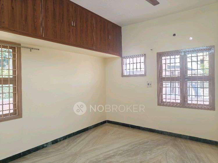 3 BHK House for Rent  In Selaiyur