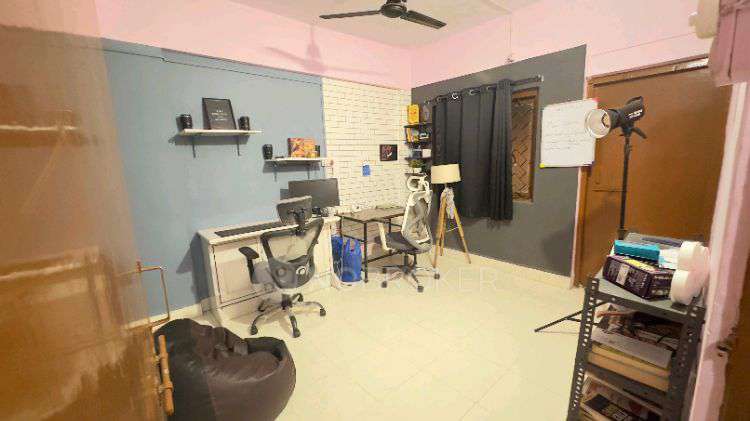 1 BHK Flat In Muralimanohar Chs For Sale  In Lalchakki Road, Ulhasnagar - Iv