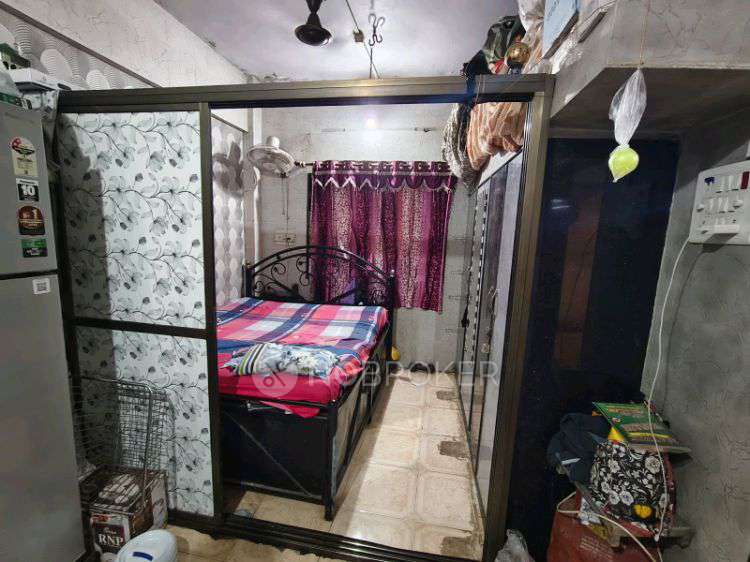 1 BHK Flat In Haji Majeed Palace For Sale  In Bardi Press