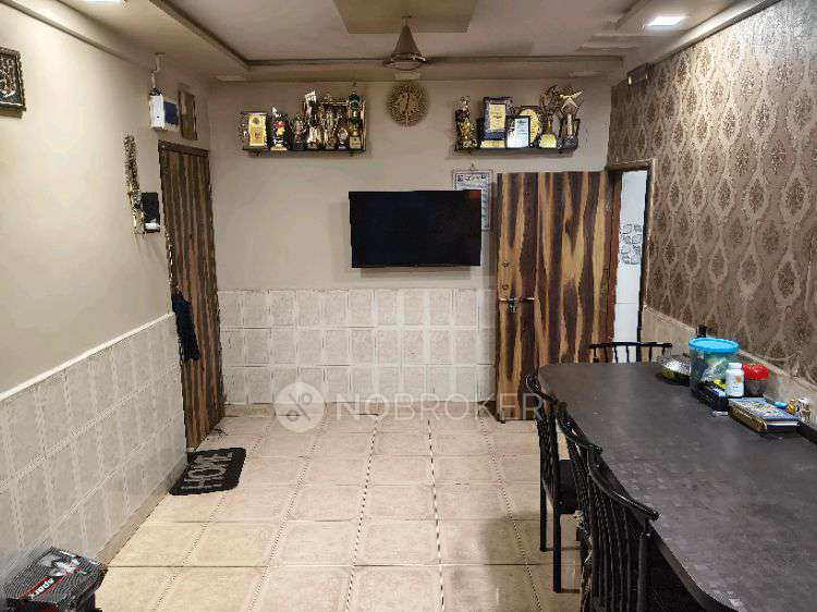 1 BHK Flat In Haji Majeed Palace For Sale  In Bardi Press