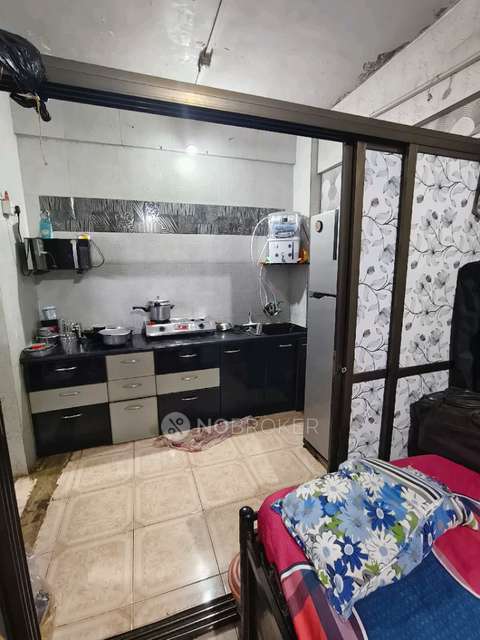 1 BHK Flat In Haji Majeed Palace For Sale  In Bardi Press