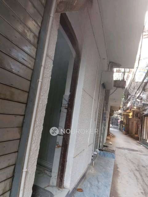 Showroom in Shahpur Jat, Delhi for Rent 