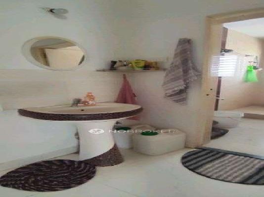 2 BHK Flat In Monika Classic Society Phase 2  For Sale  In Phurasungi - Bhekarainagar Road