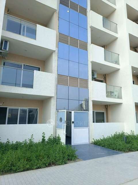 3 BHK Flat In Tulip Yellow For Sale  In Sector 69