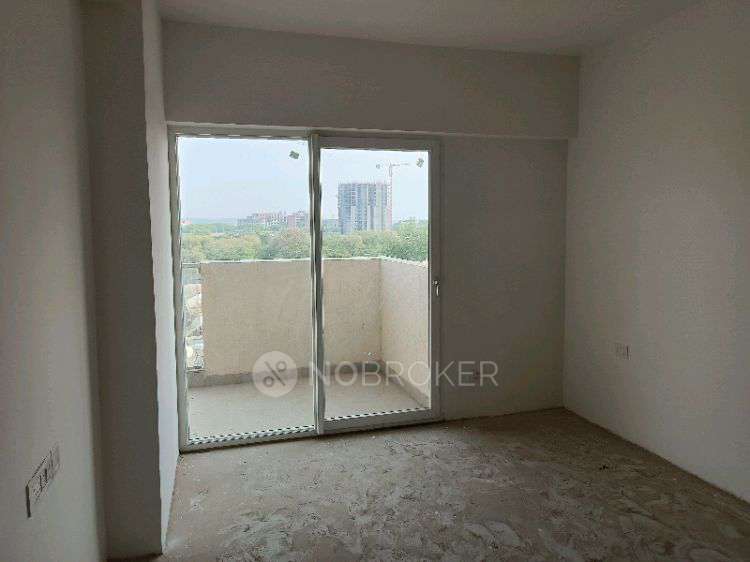 3 BHK Flat In Tulip Yellow For Sale  In Sector 69