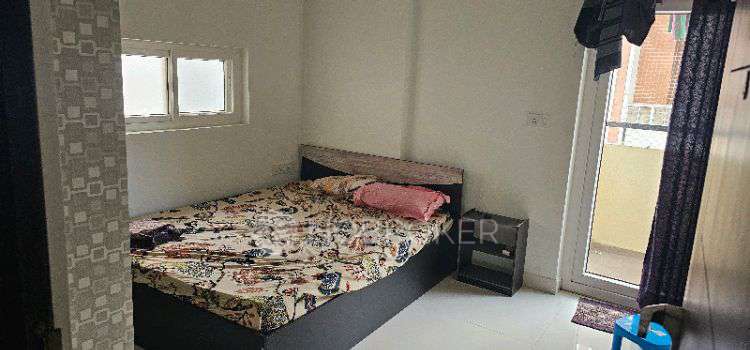 Single Room for Male In 2 BHK  In Mhyna Maples In Varthur Kodi Bus Stop