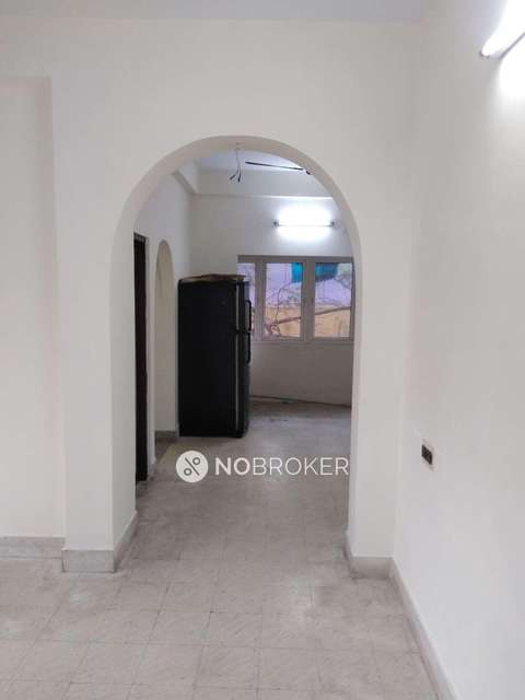 2 BHK Flat In Anand Apartment For Sale  In Alwarpet