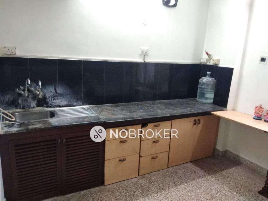 2 BHK Flat In Anand Apartment For Sale  In Alwarpet