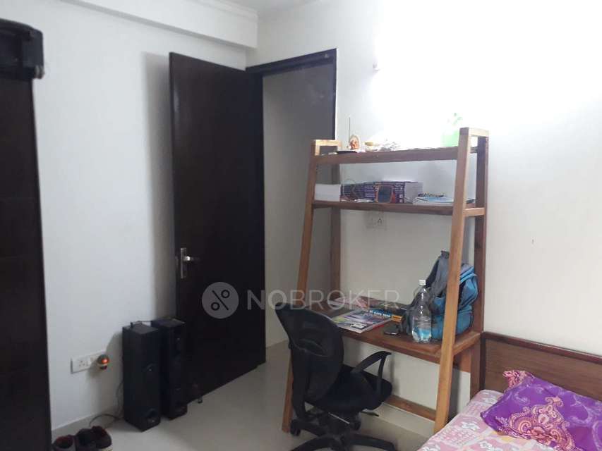 2 BHK Flat In Royal Tower, For Sale  In South West Delhi