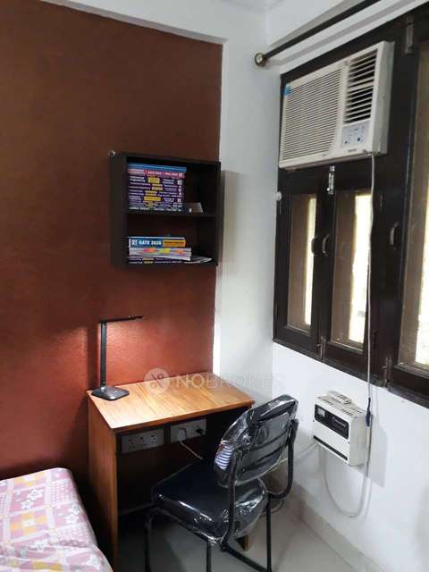 2 BHK Flat In Royal Tower, For Sale  In South West Delhi