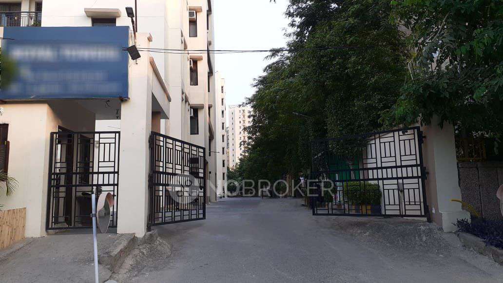 2 BHK Flat In Royal Tower, For Sale  In South West Delhi