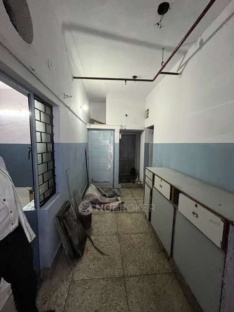 Commercial Property in Nehru Nagar, Ghaziabad for Rent 